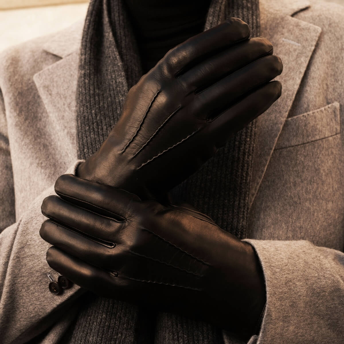 Alfredo (black) - Italian lambskin leather gloves with lambswool lining & touchscreen feature - Bellanzari - Luxury Leather Gloves - Handmade in Italy - 9