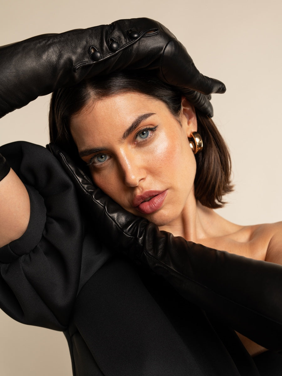 Camilla (black) – Italian silk-lined 12-button length leather opera gloves for women - Bellanzari - Luxury Leather Gloves - 6
