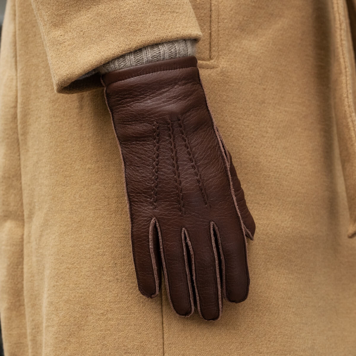 Nicoletta (brown) – Italian deerskin leather gloves with luxurious cashmere lining for women - Bellanzari - Luxury Leather Gloves - Handmade in Italy - 9