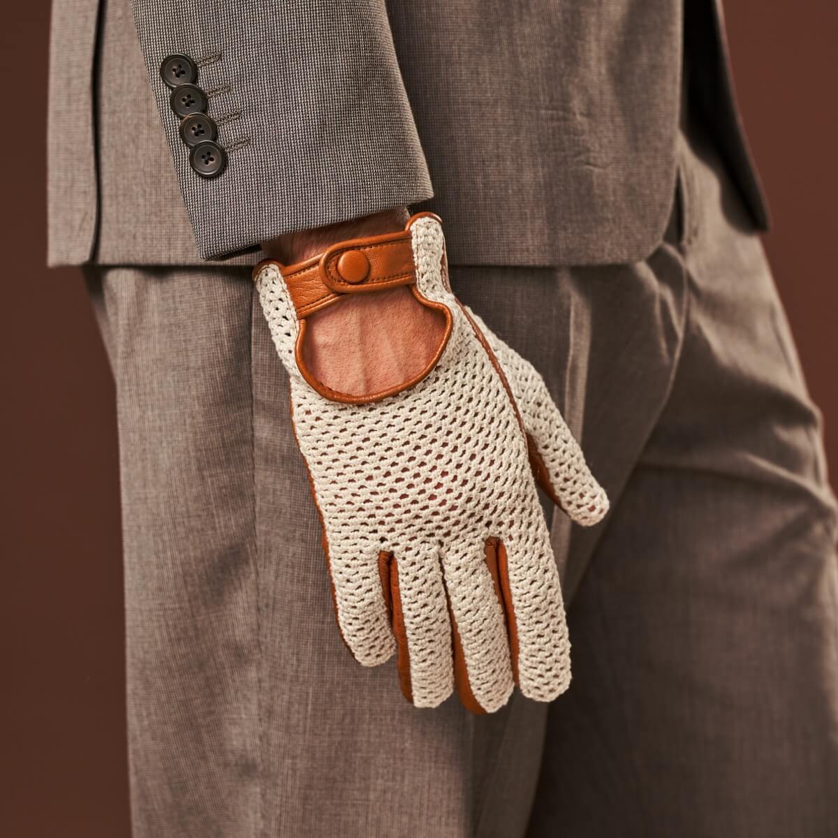 Rocco (cognac) - Hand-sewn Italian crochet driving gloves from lambskin leather - Bellanzari- Luxury Leather Gloves - Handmade in Italy - 8