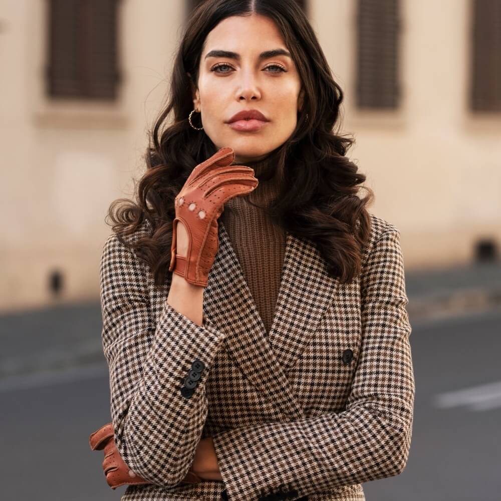 Rosalia (brown) - Italian driving gloves made of American deerskin leather - Bellanzari- Luxury Driving Gloves - Handmade in Italy - 7