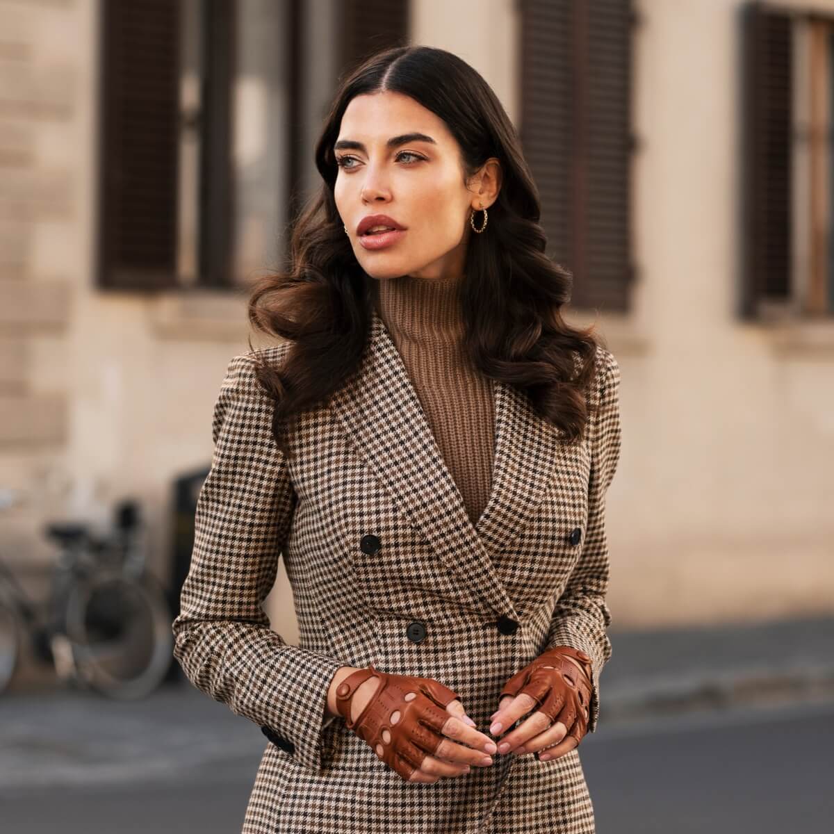 Stefania (cognac) - Italian fingerless lambskin leather driving gloves - Bellanzari - Luxury Driving Gloves - Handmade in Italy - 3