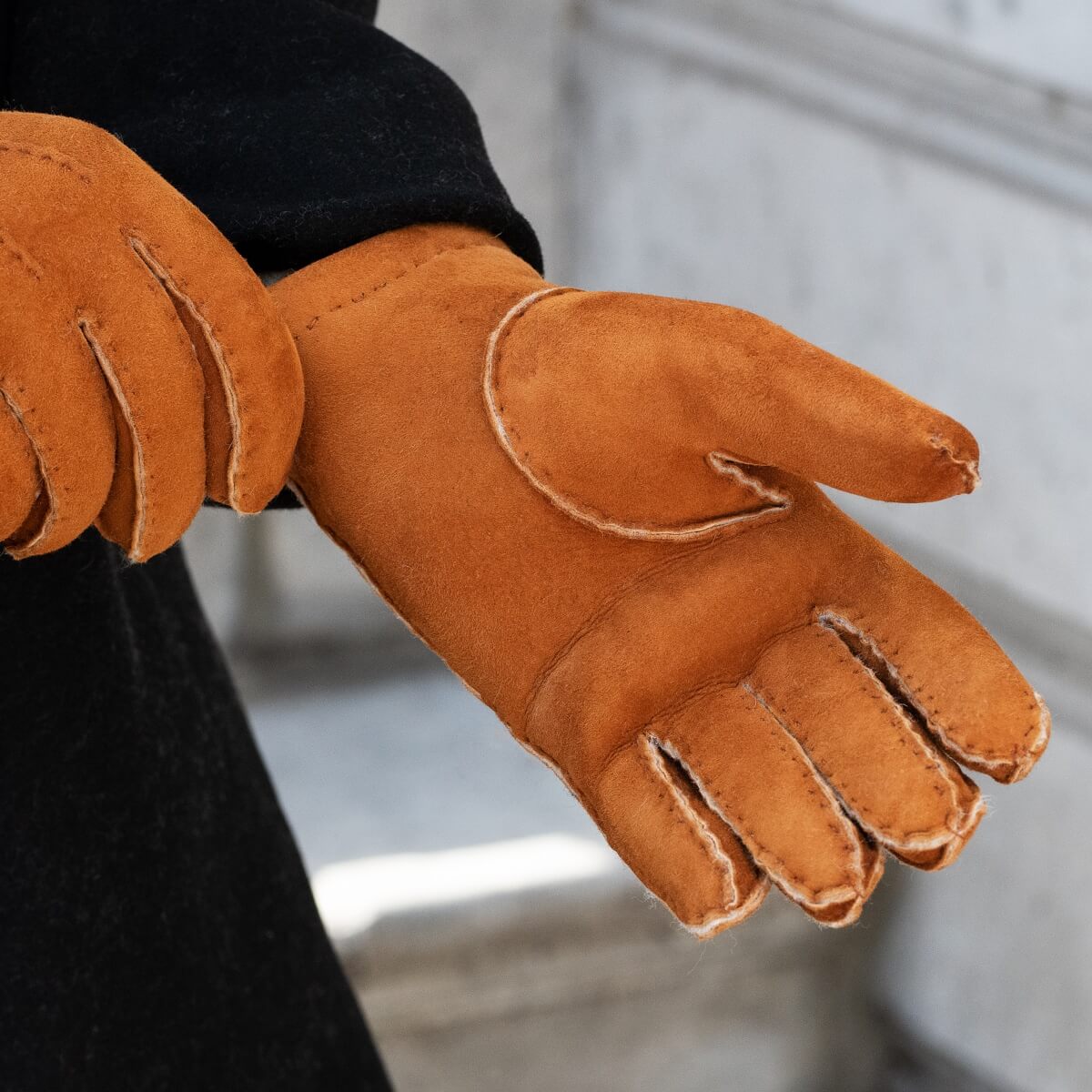Enrico – Italian suede leather gloves with luxurious natural sheepskin fur lining - Bellanzari - Luxury Leather Gloves - Handmade in Italy - 7