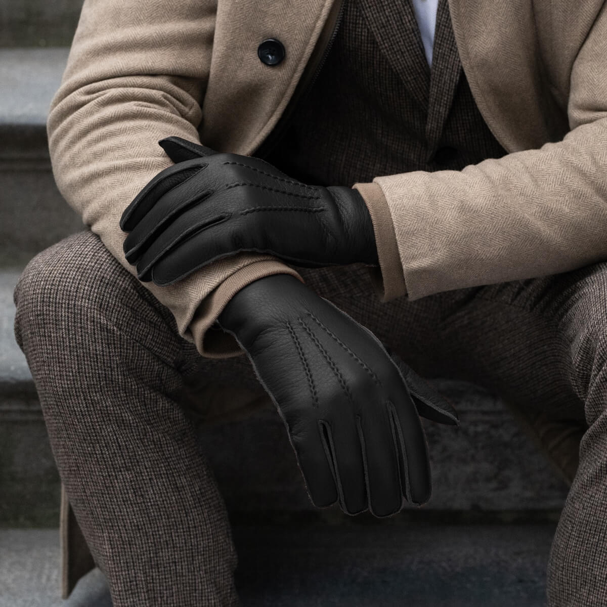 Ernesto (black) – Italian gloves in American deerskin with rabbit fur lining - Luxury Leather Gloves - Bellanzari
