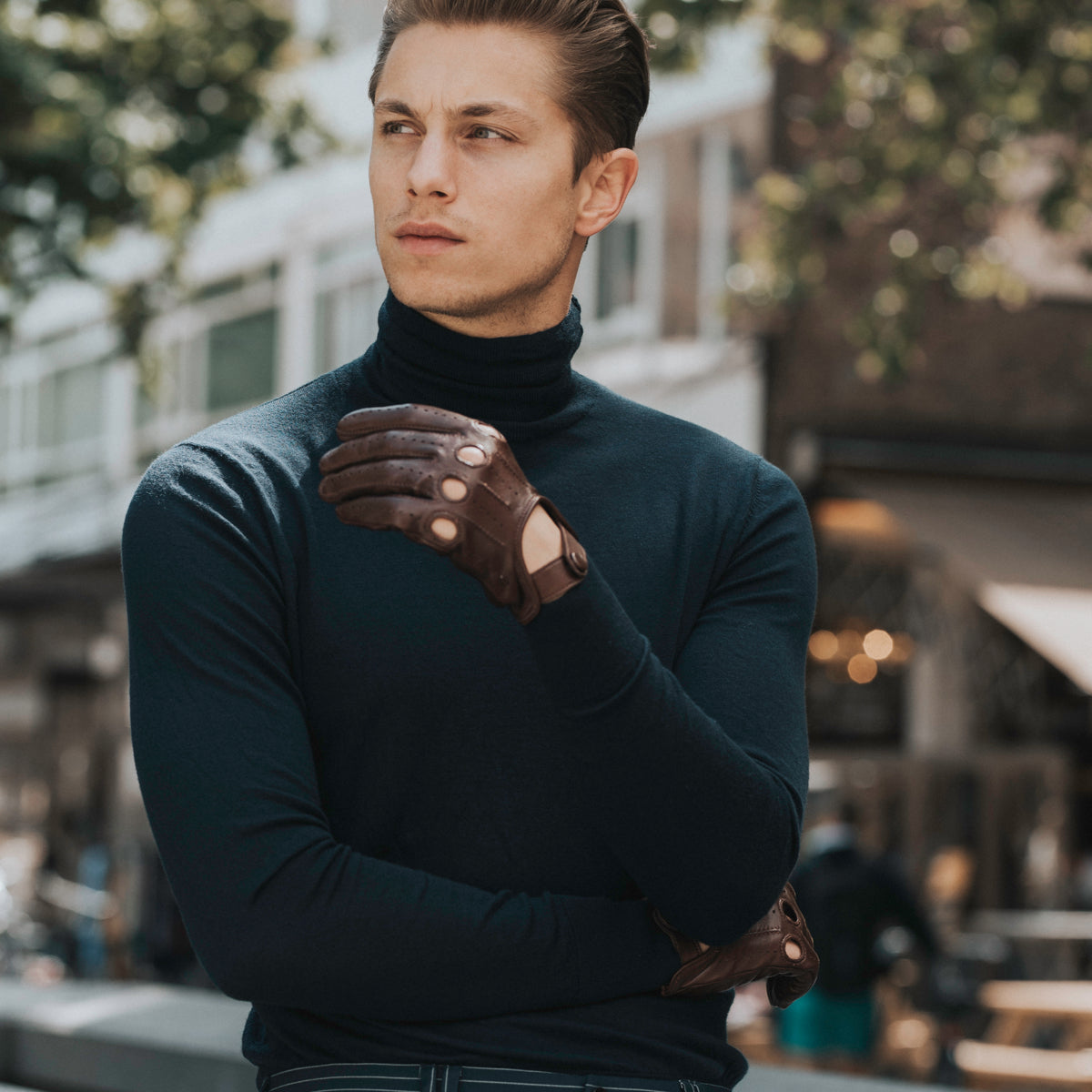 Fabio (brown) – Italian lambskin leather driving gloves for men - Bellanzari - Luxury Driving Gloves - Handmade in Italy - 7