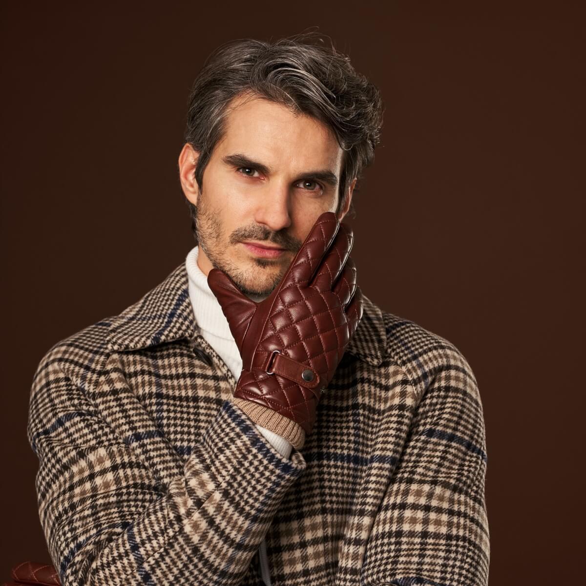 Gennaro (brown) – Italian lambskin gloves with cashmere lining and checkered detail - Bellanzari - Luxury Leather Gloves - Handmade in Italy - 9