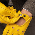 Luigi (yellow) – Italian driving gloves in American deerskin leather - Bellanzari - Luxury Leather Gloves - Handmade in Italy - 5