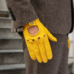 Luigi (yellow) – Italian driving gloves in American deerskin leather - Bellanzari - Luxury Leather Gloves - Handmade in Italy - 6