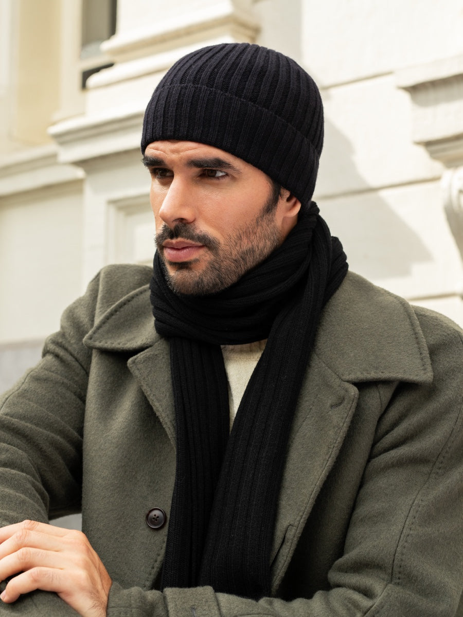 Napoli (black) - 100% cashmere ribbed scarf (unisex)- Leather Gloves Online - Luxury Beanie - 2