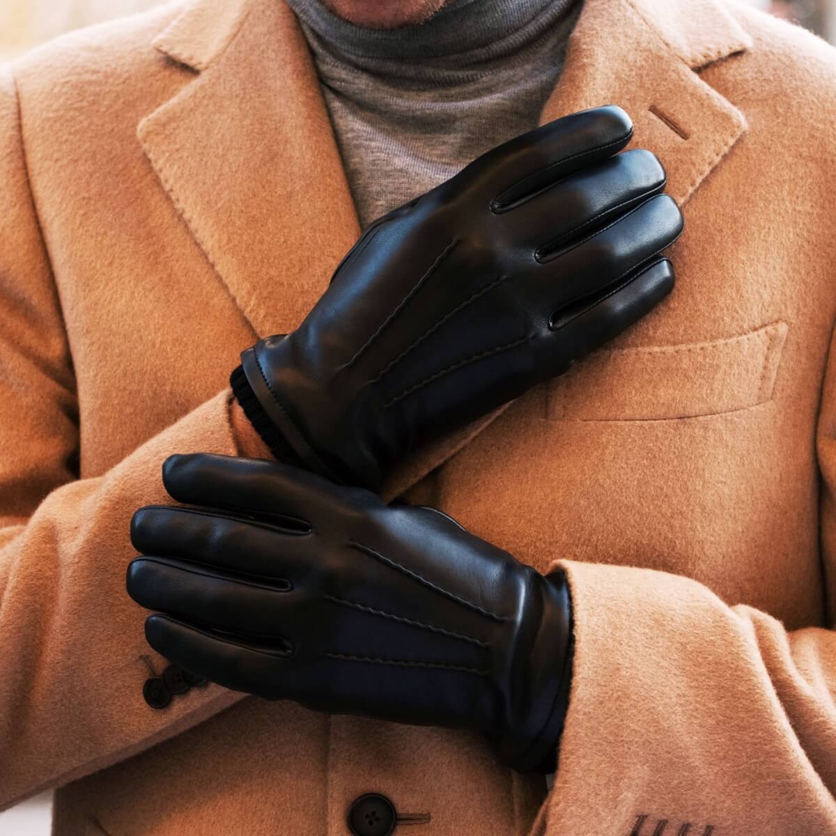 Oliviero (black) - Italian lambskin leather gloves with cashmere lining & touchscreen feature -Bellanzari - Luxury Leather Gloves - Handmade in Italy - 8